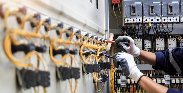Professional Ev Charger Installation technician working in Newton County County, MS